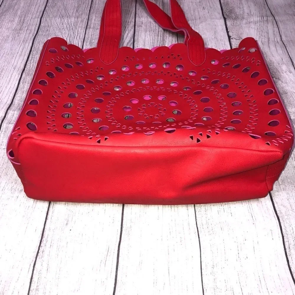 Elizabeth Arden laser cut tote red/purple-pink OS